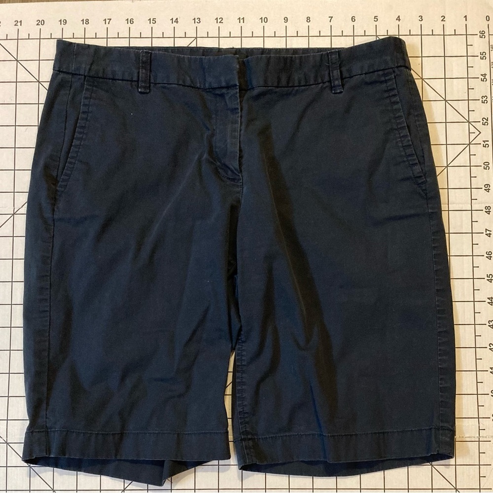 J. Crew Women’s Size 4 Navy Chino Shorts